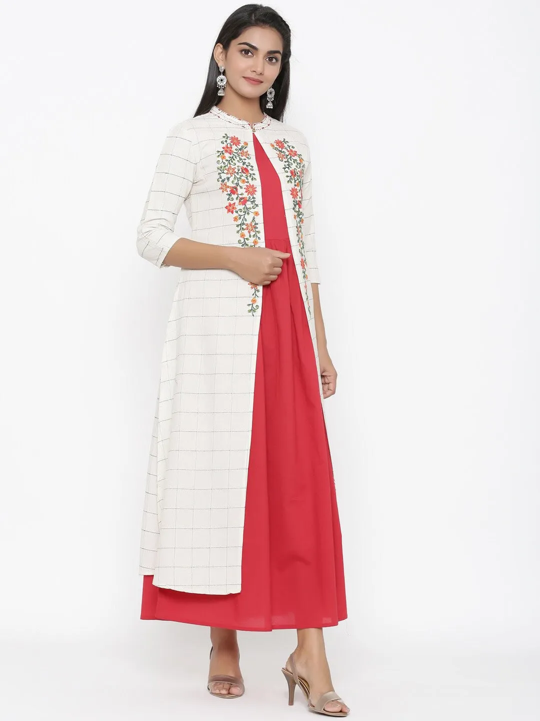 Women White & Red Embroidered Kurta