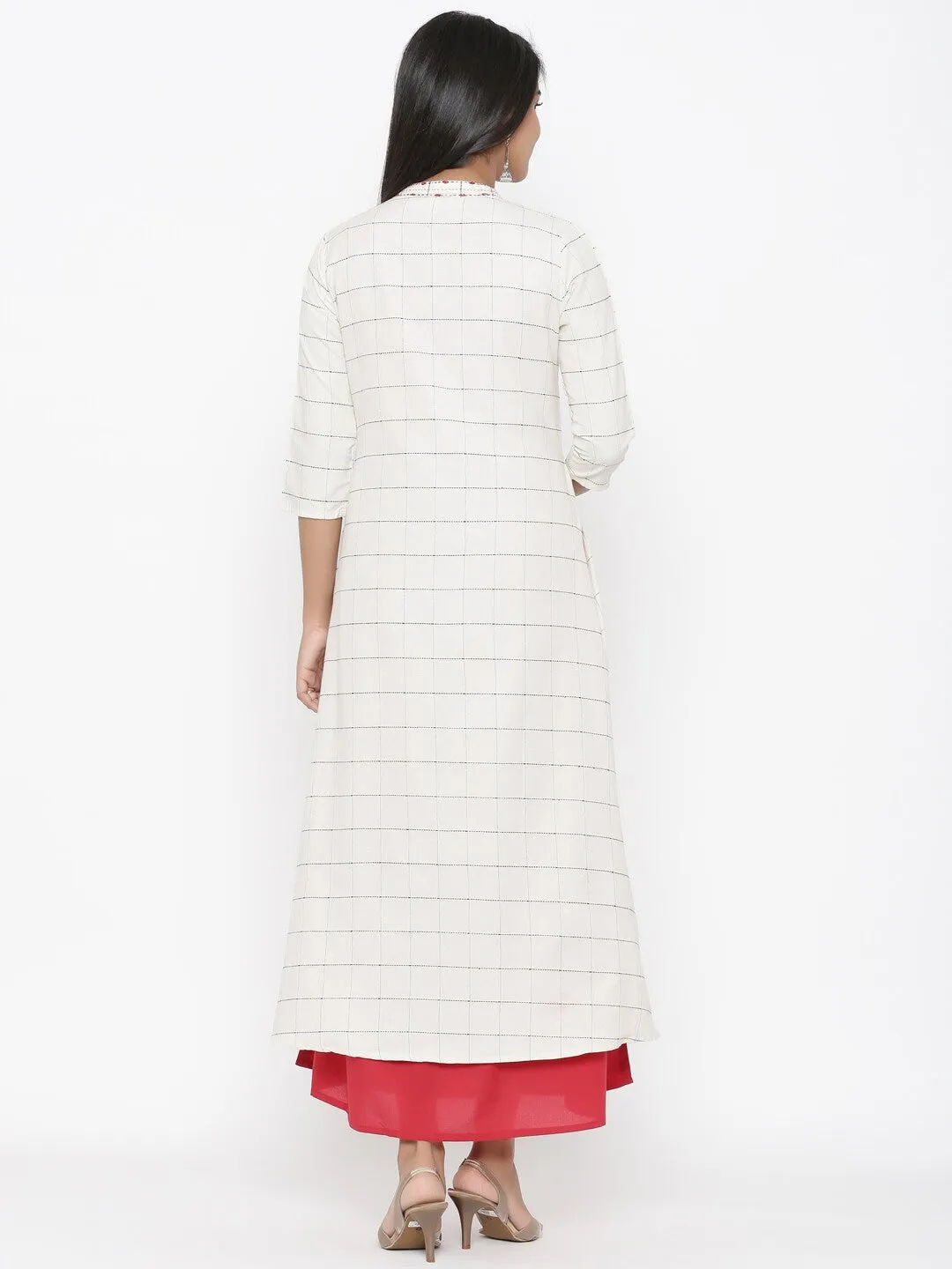 Women White & Red Embroidered Kurta