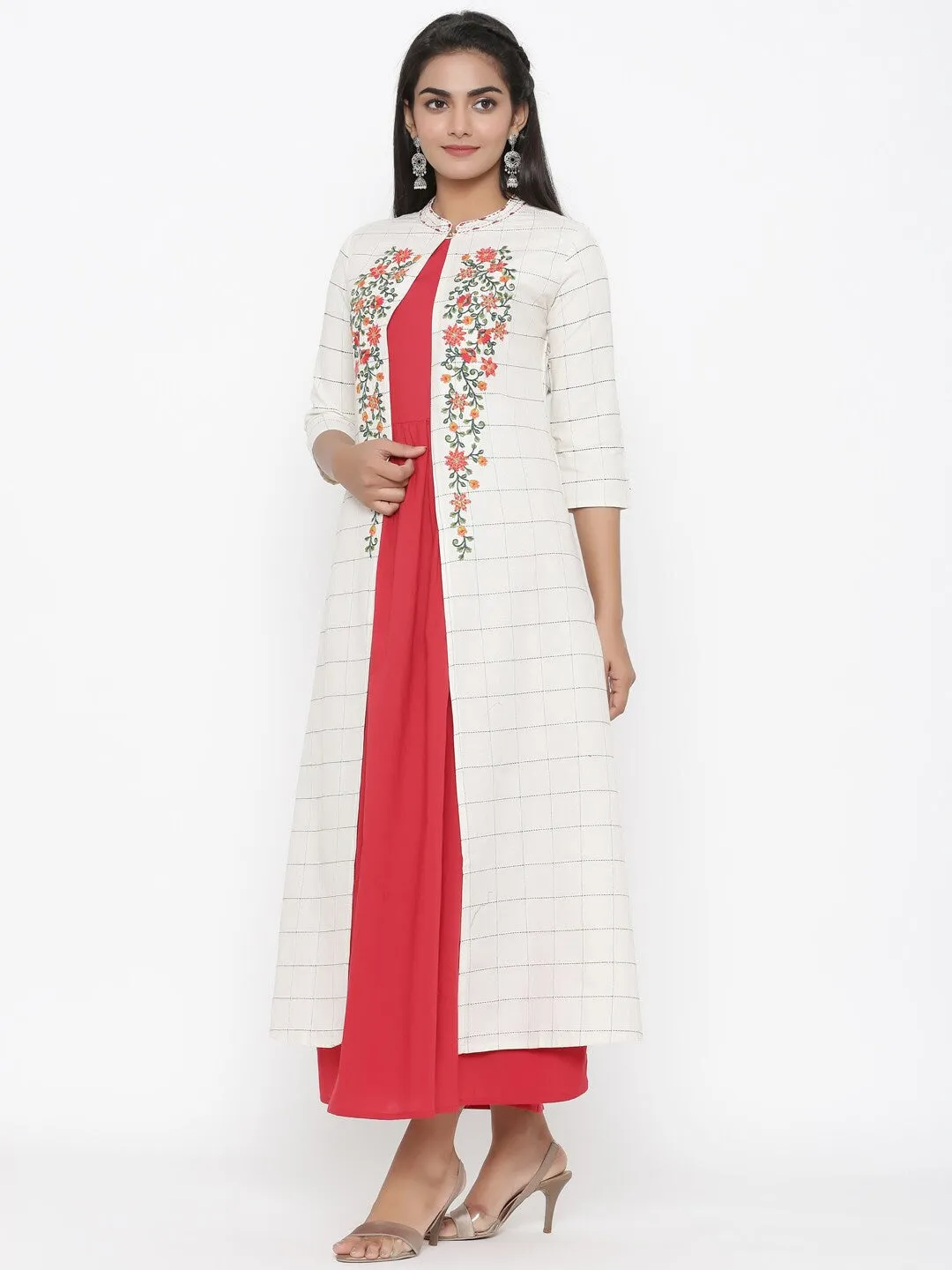 Women White & Red Embroidered Kurta