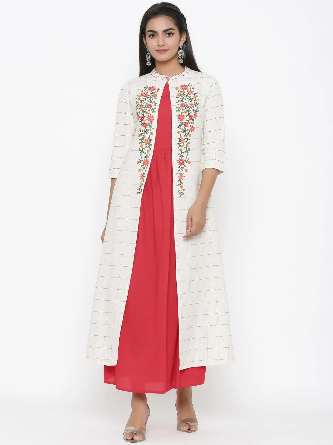 Women White & Red Embroidered Kurta